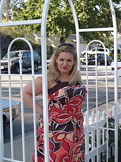 Amy in the arch
