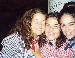Sisters 1973040